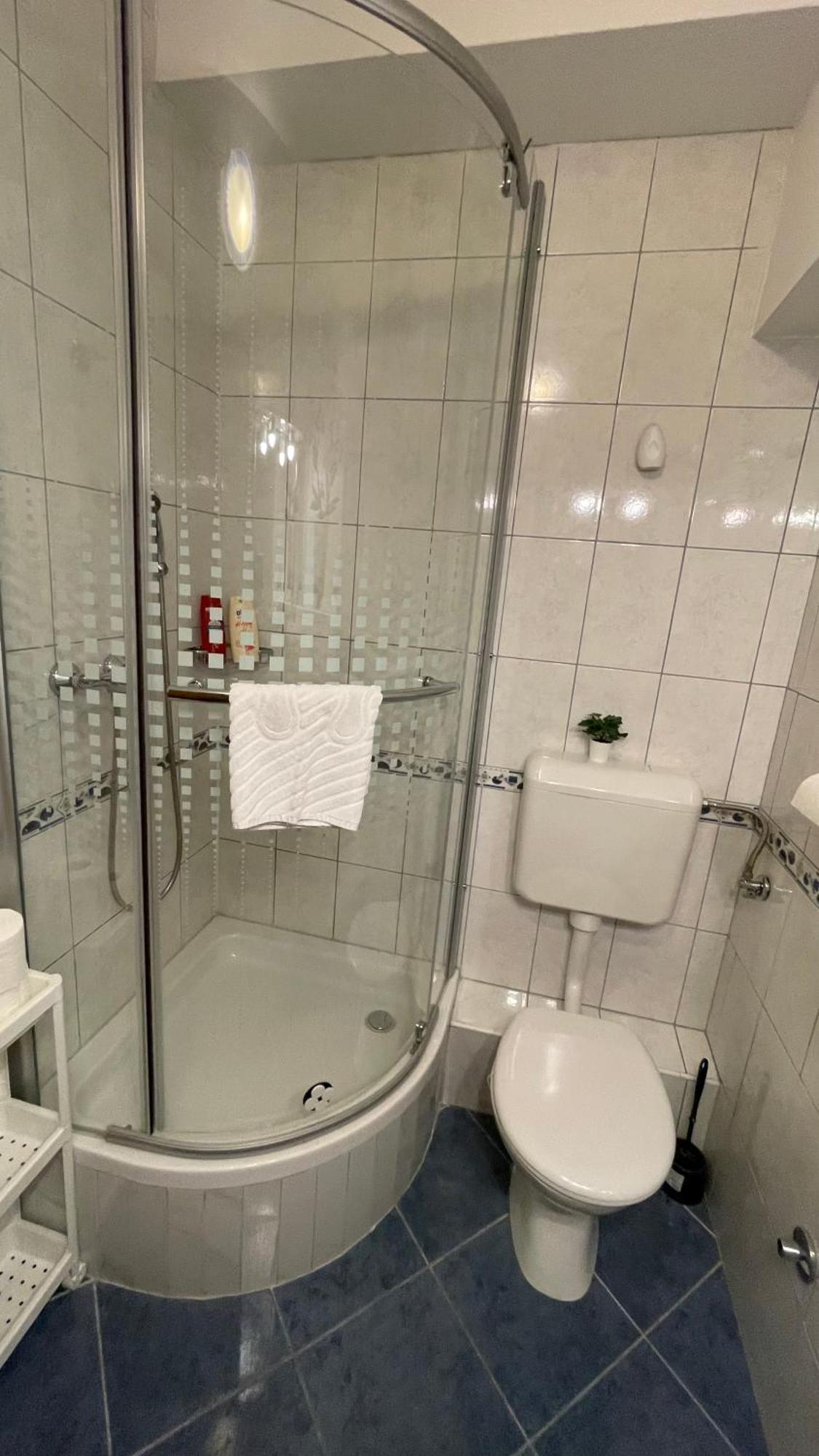 Guest house Apartmens And Madunic V Split