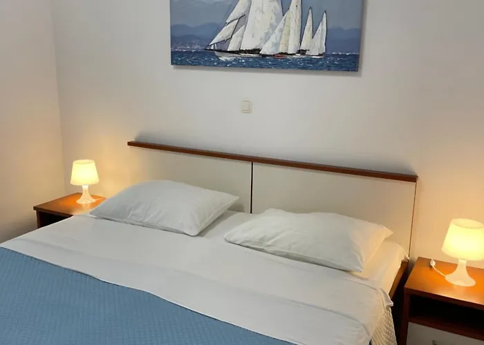Apartmens And Rooms Madunic V